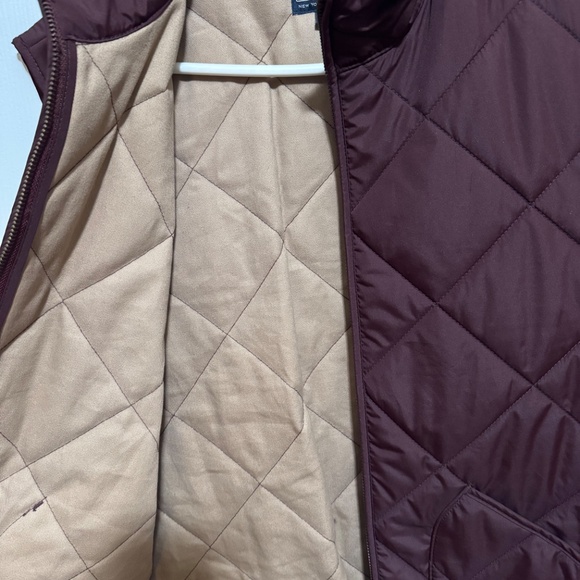 Men’s burgundy red quilted vest (Small) | J Crew - Picture 5 of 7